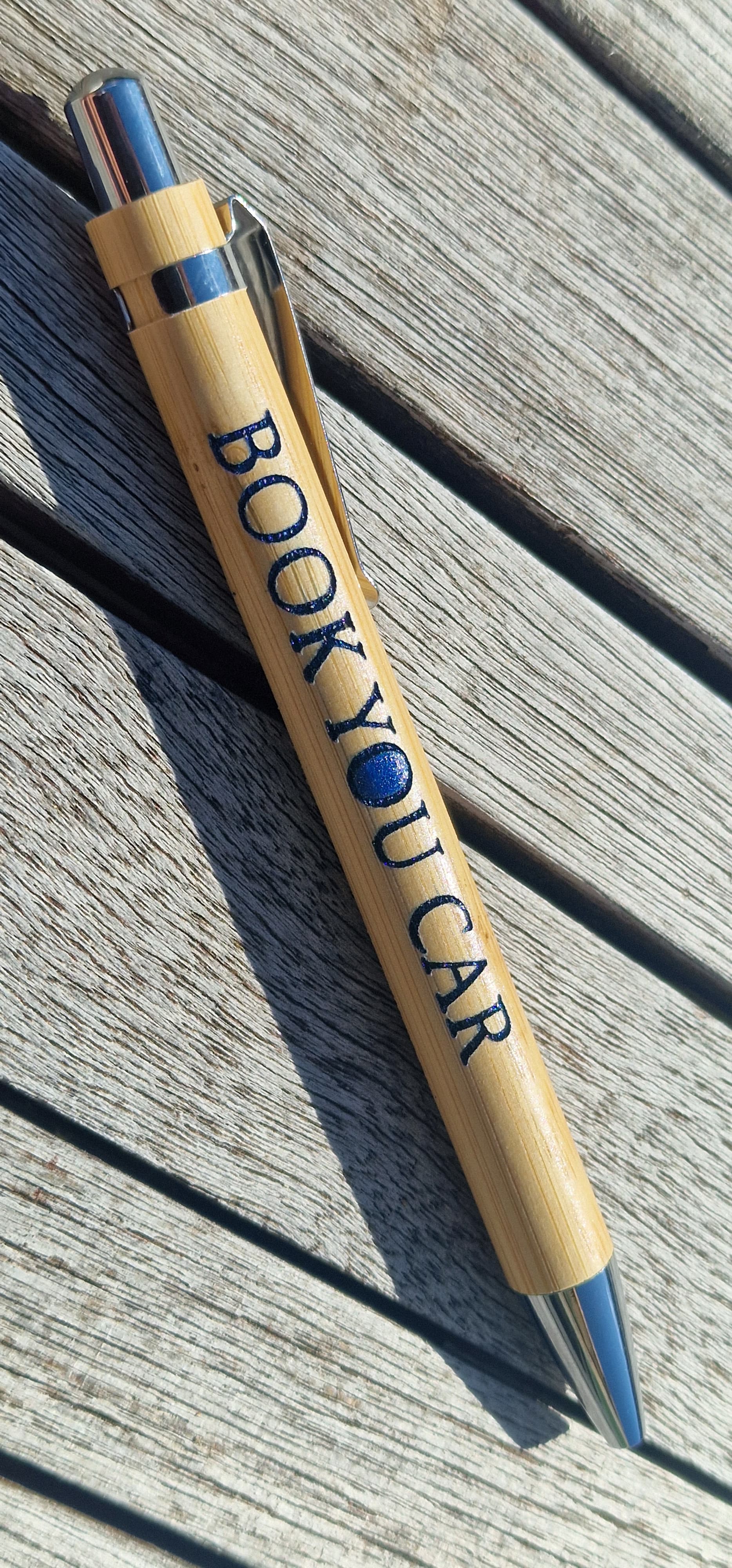 Stylo bambou gravé BOOK YOUR CAR